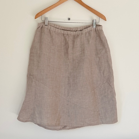 Manuelle Suibal Dresses & Skirts - Vintage Linen midi skirt  - made in France - classic style - size L